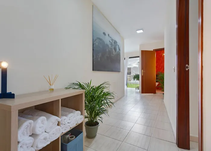 Luxury Atico Plaza Apartman *